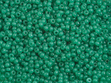 11/0 Green Oily (Opal) Opaque Preciosa Seed Bead